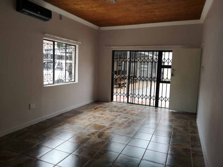 9 Bedroom Property for Sale in Bult North North West